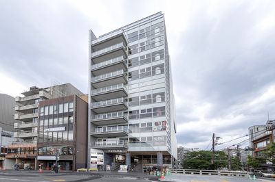 BIZcomfort 三条木屋町 1名用WEB会議専用ルーム①の外観の写真
