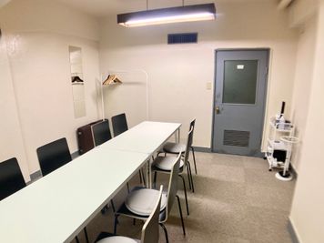 【神田HB会議室】&【神田 風月】 NEW OPEN🍀会議・撮影・各種懇親会・ゲーム・施術等に♪の室内の写真