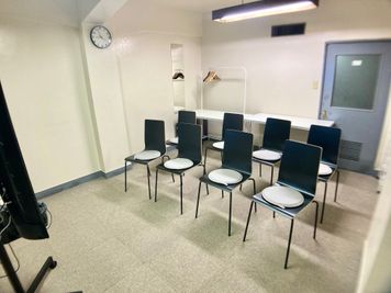 【神田HB会議室】&【神田 風月】 NEW OPEN🍀会議・撮影・各種懇親会・ゲーム・施術等に♪の室内の写真