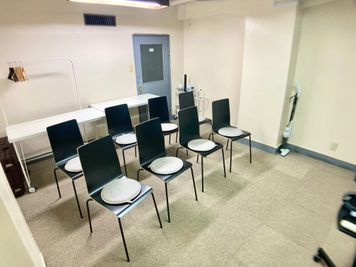 【神田HB会議室】&【神田 風月】 NEW OPEN🍀会議・撮影・各種懇親会・ゲーム・施術等に♪の室内の写真