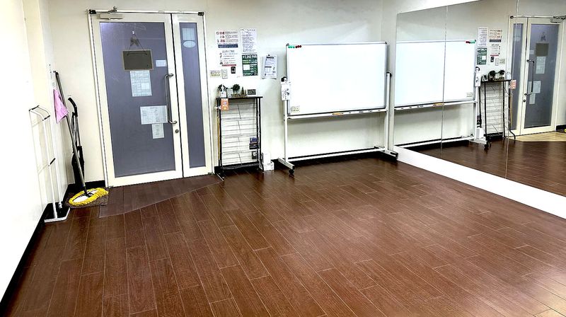 ダンス&ヨガ 三宮店(506号室) - スタジオ ライトルーム 神戸三宮店