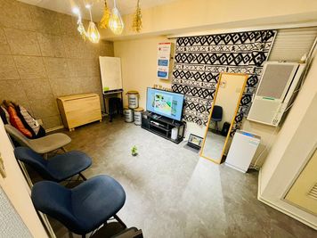 JK Room 新宿三丁目 隠れサロン💅🏻施術ベットの室内の写真