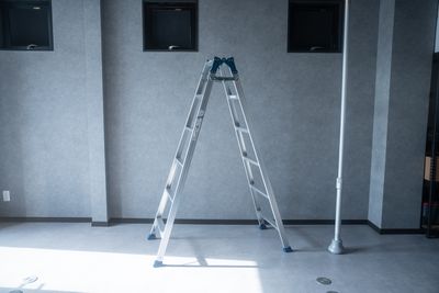 コンセール白壁4F 電動式バックペーパーと本格的照明機材付きレンタルスタジオの設備の写真