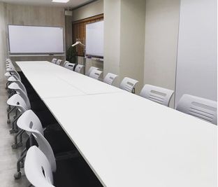 小会議室B＋C - 貸会議室２４大宮 小会議室B+Cの室内の写真