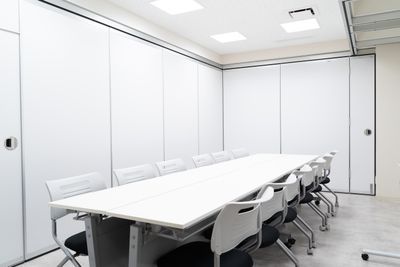 小会議室B＋C　レイアウト事前準備無料 - 貸会議室２４大宮 小会議室B+Cの室内の写真