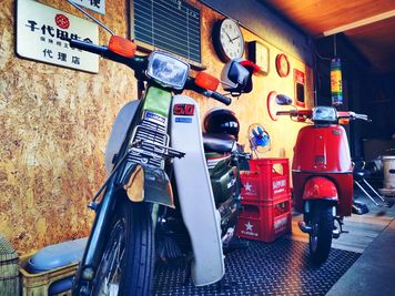 第2スタジオの入口正面
昭和レトロ撮影スポット - 宮城県初！ガレージレンタルスペース　ドームテント新設！ 県内初！ガレージスタジオ【エジソン】400坪☆ドームテントあり☆の室内の写真