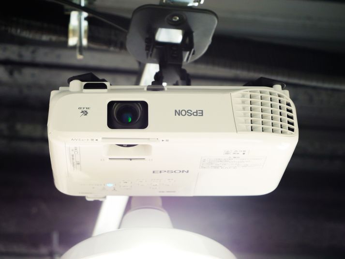 貸し会議室② - CO-WORKING SALON四季のいろ　レンタルスペース