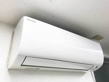 エアコン - Colormell（カラメル）銀座店 パーティ・撮影・会議・その他の設備の写真