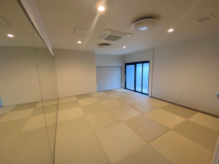 畳スペース - たかにしスタジオ