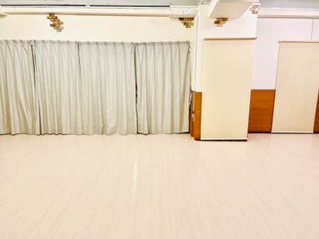 ダンス、ヨガ、撮影スタジオ、演劇の稽古等、とっても使いやすいスペースになってます． - A.R.P studio ダンス　ヨガ　スタジオ　舞台稽古場の室内の写真