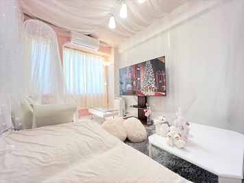 南向き窓で日中は日当たりがいいです。 - わくわくカーニバル横浜3号 駅チカパーティルームの室内の写真