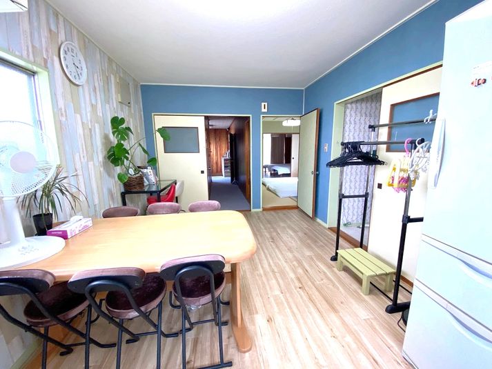 一軒家の広い一階貸し出し - 高松駅徒歩5分、駐車一台無料（予約必要）