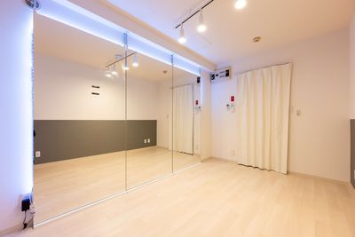 Irodori白金高輪 コンパクトなレンタルスタジオIrodori白金高輪店の室内の写真