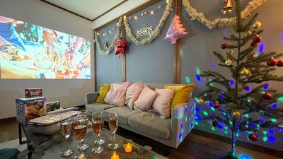 #クリスマス 2023 - Colormell（カラメル）六本木2号店 深夜帯も含むプラン｜パーティ・撮影・会議・その他｜〜12名の室内の写真