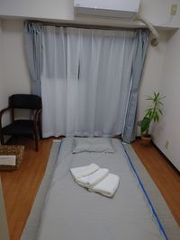 タイ古式マッサージや指圧治療にも使ってもらえます - SISSI'S PRACTICE -シシーズプラクティス- ボディケアルームの室内の写真