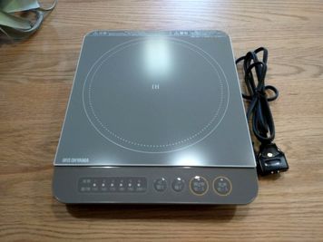 最大出力1400Wの高品質ハイパワーなIHコンロ - アルルスタジオ☆熊本市のレンタルスペース&セルフ写真館 スタジオ3F☆誕生日ルーム　映えるレンタルスペースの室内の写真