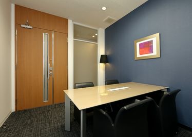 名古屋会議室 タイムオフィス名古屋駅前店 Time J（応接タイプ・6階の室内の写真