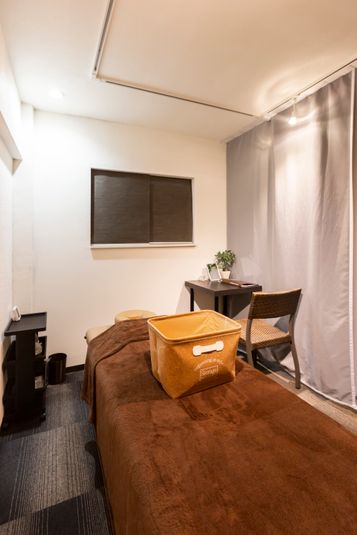 レンタルサロン　ブラウンルーム - minoriba_赤坂六丁目店