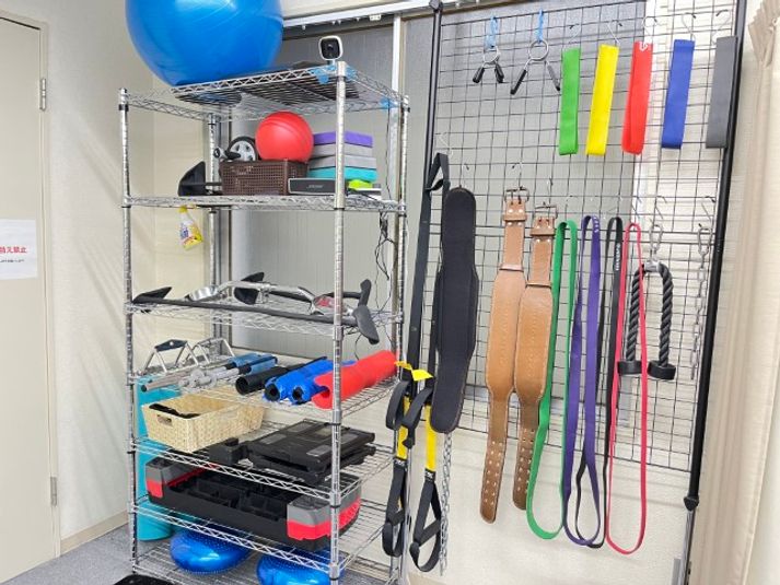 パワーラックのレンタルジム｜②右側の部屋 - MIYAZAKI GYM新宿店