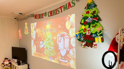 ポップインアラジンでオ当店のクリスマス画像を投影　#クリスマス2022 - レンタルスペース「TYフェアリーリング」 C パーティールームの室内の写真