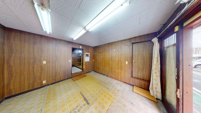 【店舗スペース】道路との高低差は無く、ポップアップストア等での利用がおすすめです。 - 古民家多目的スペースの室内の写真