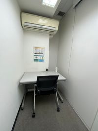 オフィスパーク 赤坂コークス 赤坂コークス302号室【自習室】の室内の写真