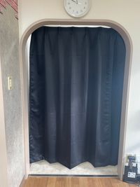 更衣スペース。透けないカーテンで安心して着替えられます。 - STUDIO ROZE (スタジオロゼ) 池袋 安い お洒落な レンタルスペース-レンタルスタジオ の室内の写真