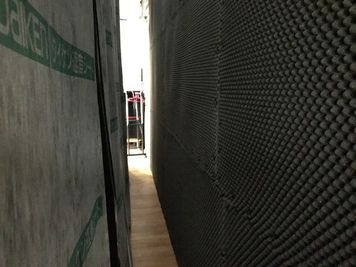 しもきたドーン 劇場、スタジオ、多目的スペースの室内の写真