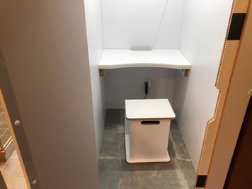 ステュディオ仙台 ブースの室内の写真