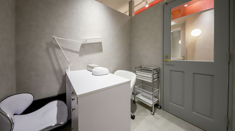 原宿駅徒歩1分！ネイル専用レンタルスペースShe原宿】を予約 (¥990