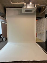 スタジオ内バッグ紙（４色） - フォトスタジオ（ウェディング、アパレル）、レンタルスタジオ フォトスタジオ（ウェディング、アパレル）の室内の写真