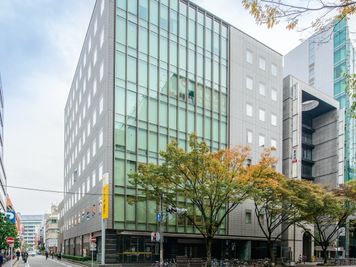 「JR博多駅（筑紫口）」より徒歩2分！|アーバンオフィス　博多 - 福岡会議室 アーバンオフィス 博多 第2会議室の外観の写真