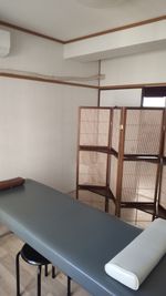 明るい自然光が差し込むお部屋です☆ - レンタルスペース 完全プライベートサロンで整体やマッサージなど活用方法色々☆の室内の写真