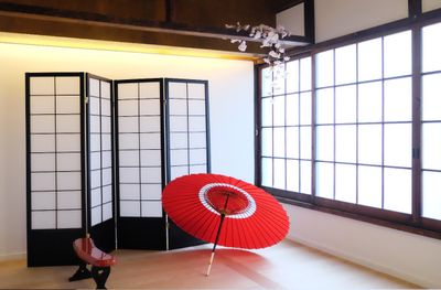 自然光が差し込みます - むすべや日本橋まどかの室内の写真