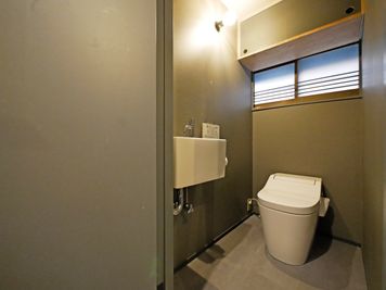 1Fトイレ、新設したので安心してお使いいただけます - むすべや日本橋まどかの室内の写真