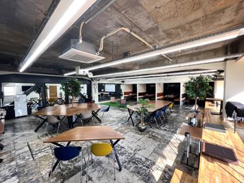 4Fクロスコ フロアイメージ - 大冷工業本社ビル 4F －クロスコ－ 小会議室 HOUSTONのその他の写真