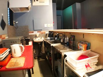 キッチン1 - Colormell（カラメル）五反田東口店 パーティ・撮影・スポーツ観戦［〜20名］の室内の写真