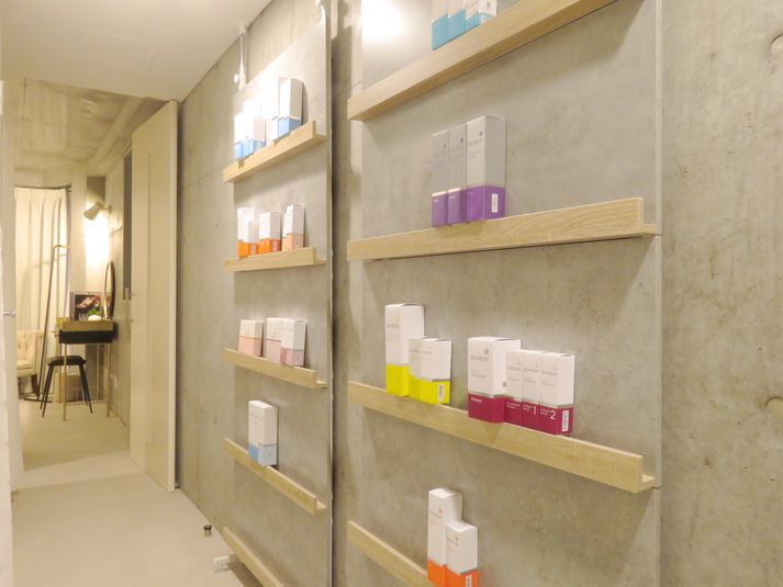 エントランス、キッチン、トイレはエステサロンと共用 - Beauty Space レンタルサロンの室内の写真