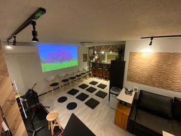 防音レンタルスペース＆音楽スタジオ SLOWHAND®︎神戸 【防音室】パーティースペース・音楽スタジオの室内の写真