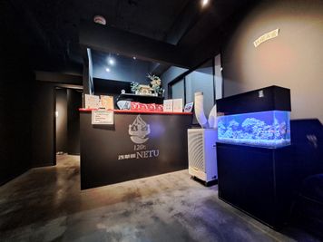 受付 - サウナ&ジム　NETU 120℃サウナ屋が本気で作った本格ジム！の室内の写真