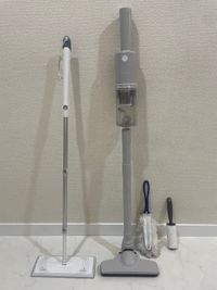 掃除用具
※ 床が白の為、髪の毛が分かりやすく、使用後は必ず掃除機をお願いしております - 渋谷109から徒歩4分のレンタルサロン 109から徒歩4分/ 24時間 /無休営業/ 完全個室サロンの設備の写真