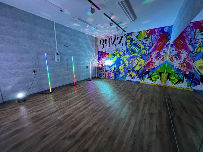 BUZZ久喜店　Bst - スタジオBUZZ久喜校