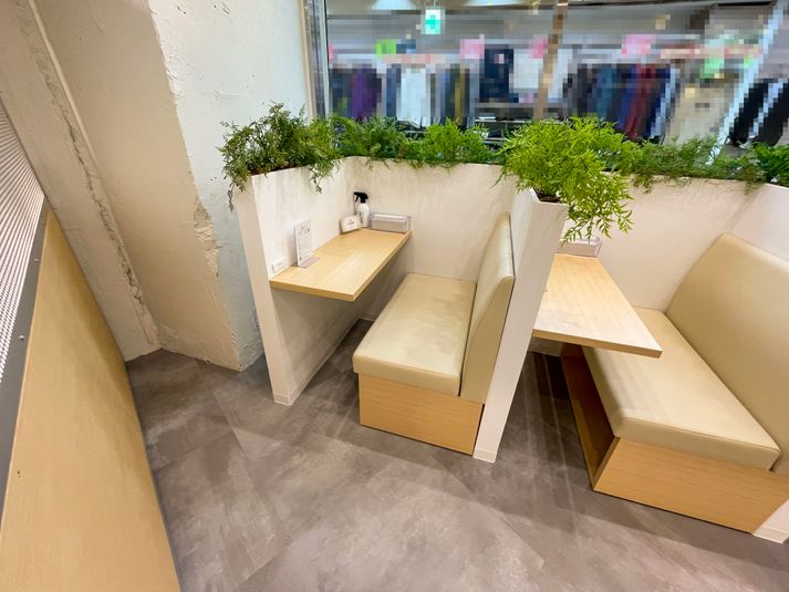 FEEEP新橋店 【FEEEP新橋店 1名オープン席】の室内の写真