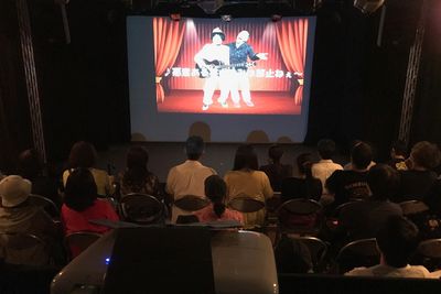 しもきたドーン 劇場、スタジオ、多目的スペースの室内の写真