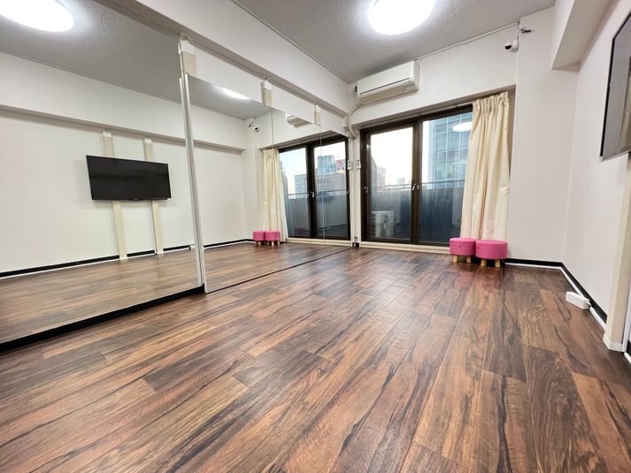 お気軽スタジオ心斎橋step - お気軽スタジオ心斎橋step
