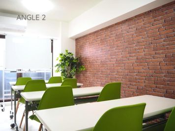 ◆エブリ心斎橋◆お洒落格安会議室 貸会議室、多目的スペースの室内の写真