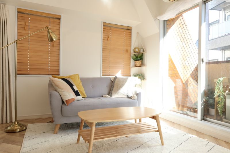 3面バルコニー(南向きあり)のきれいめ撮影スタジオ - 渋谷道玄坂スタジオ