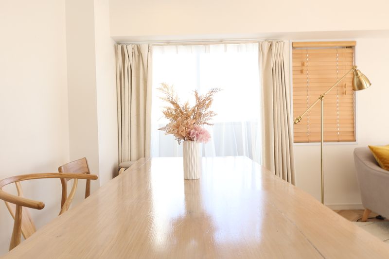 3面バルコニー(南向きあり)のきれいめ撮影スタジオ - 渋谷道玄坂スタジオ