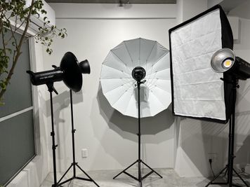 撮影に必要な機材は全て揃っています - studio owl（スタジオオウル）日本橋人形町店 【格安】撮影機材・設備が全て無料のデザイナーズフォトスタジオの設備の写真