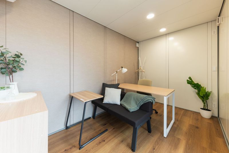 Work - U-SPACE　川口店